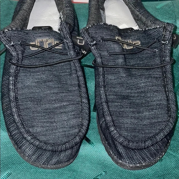 Hey Dude Black and Gray Loafers with Flexible Sole and Moccasin Design - Picture 4 of 12